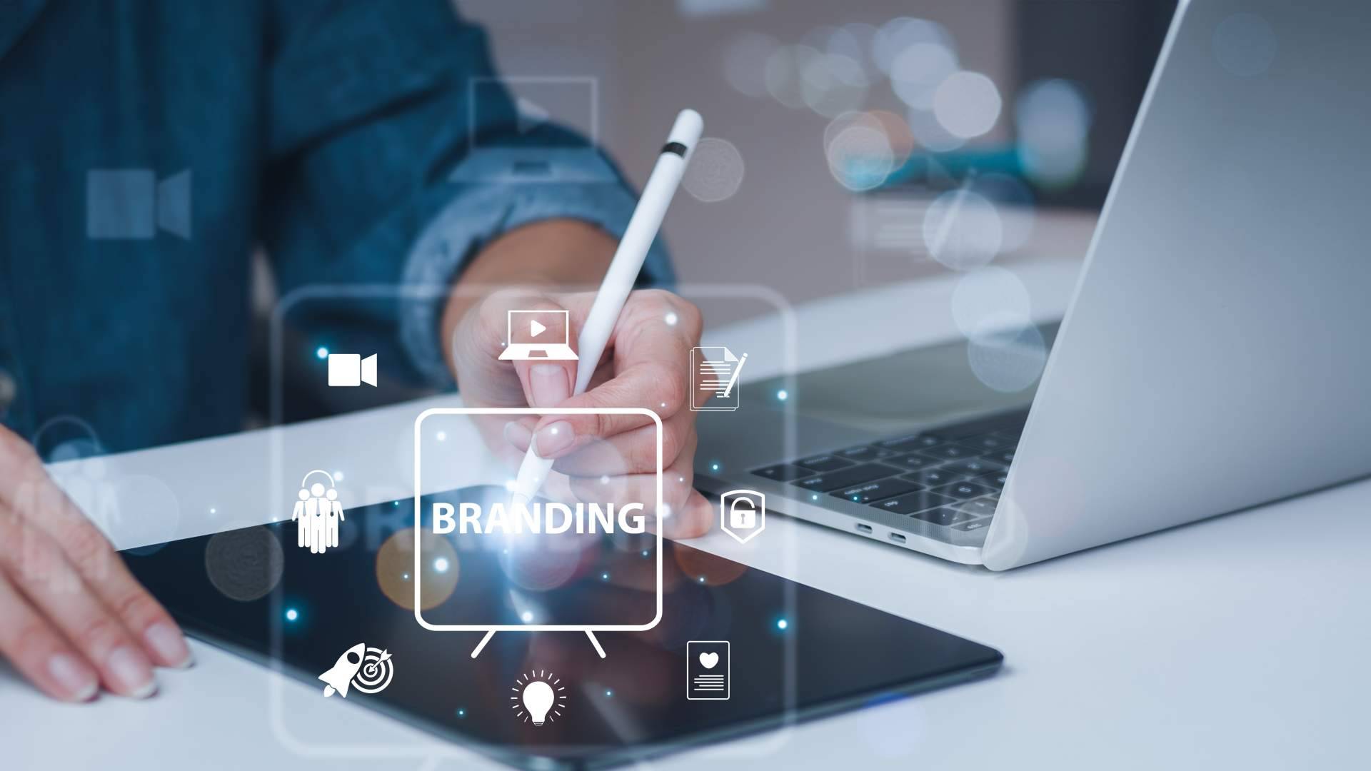Los expertos de IddeasMkt ofrecen un servicio full service en branding corporativo